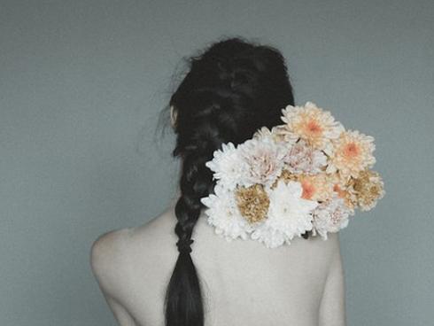 Có một ngày bạn nhận ra, mình... sợ yêu ghê gớm