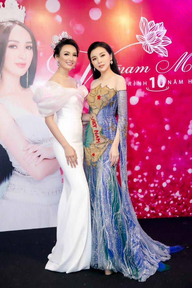 SAO MẶC ĐẸP: Bảo Anh trendy cùng sắc tím - Thanh Hằng khẳng định đẳng cấp chị đại với hai bộ cánh ấn tượng-4