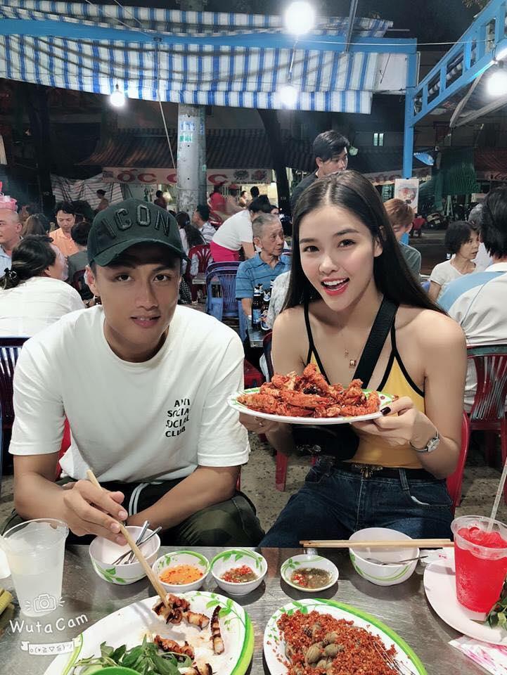 Em gái Angela Phương Trinh sexy đọ sắc bên chị gái-6