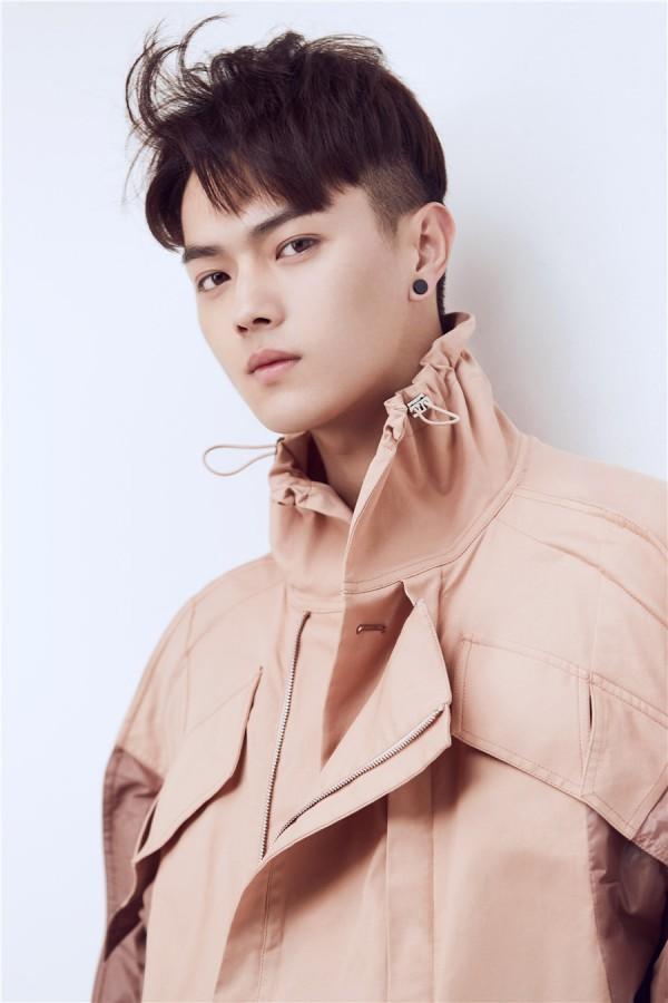 Điểm mặt những mỹ nam được mệnh danh là gà cưng của Vu Chính-1