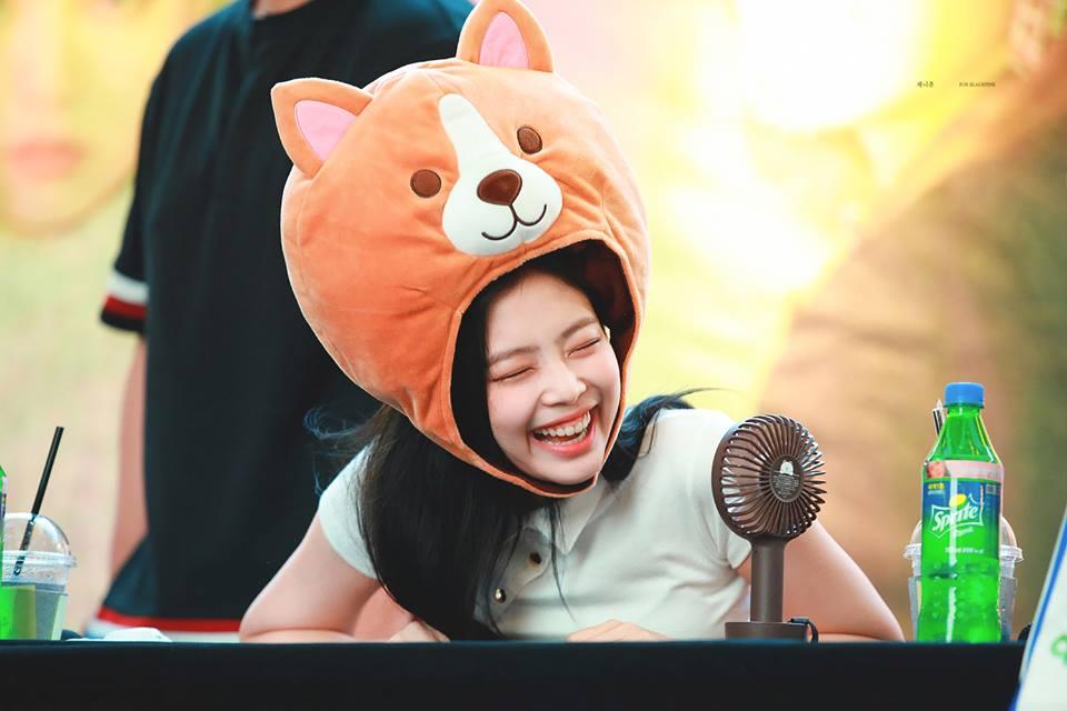 50 sắc thái biểu cảm cực yêu của công chúa sang chảnh Black Pink Jennie-7