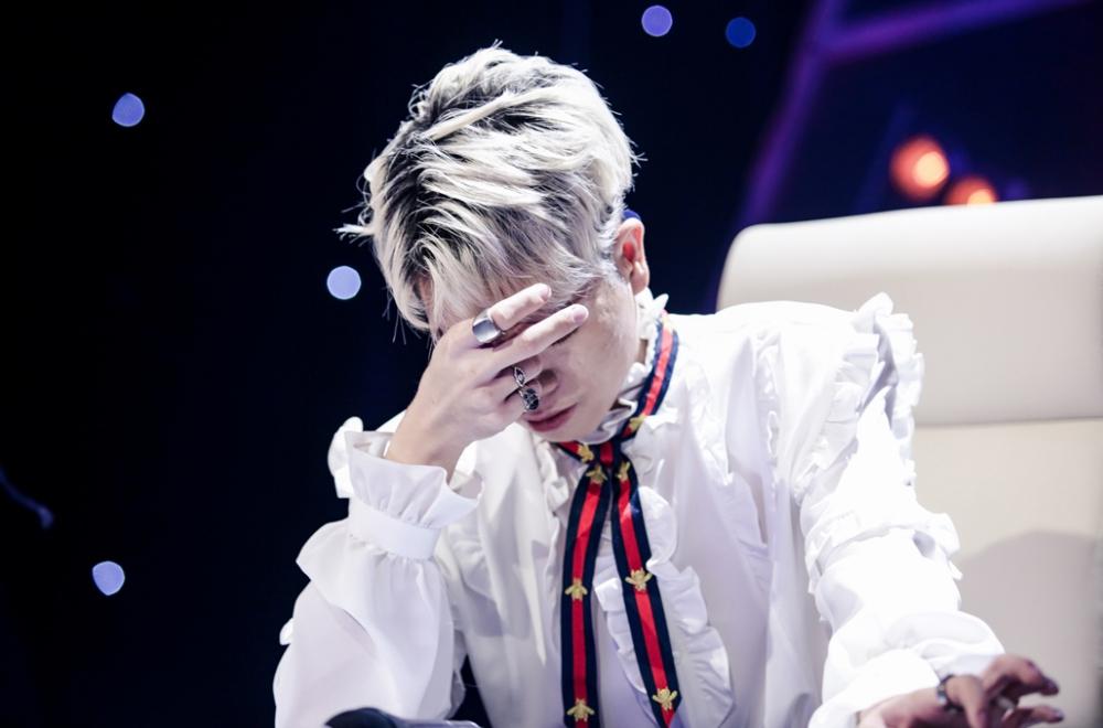 Vừa trở lại, Hương Tràm đã loại Đức Phúc khỏi chương trình khiến nam ca sĩ khóc nức nở-2