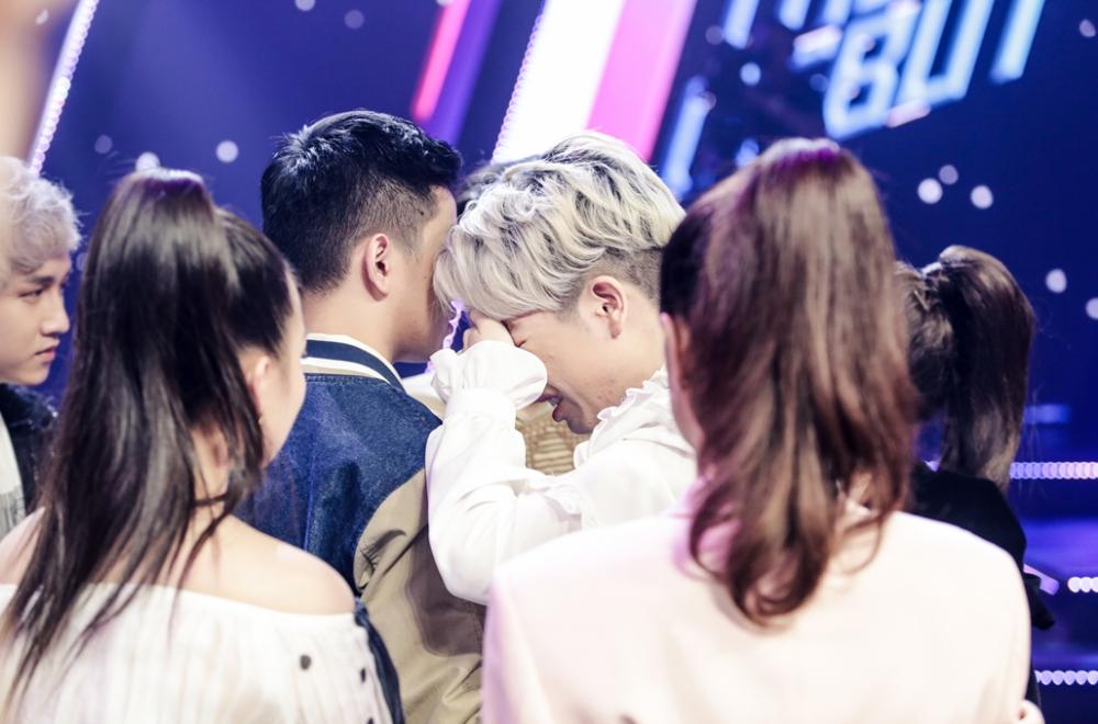 Vừa trở lại, Hương Tràm đã loại Đức Phúc khỏi chương trình khiến nam ca sĩ khóc nức nở-5