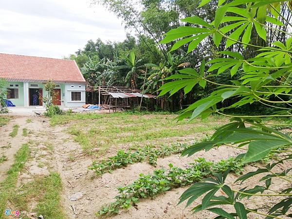 Trường Giang, Nhã Phương về quê thắp hương tổ tiên sau lễ đính hôn-10