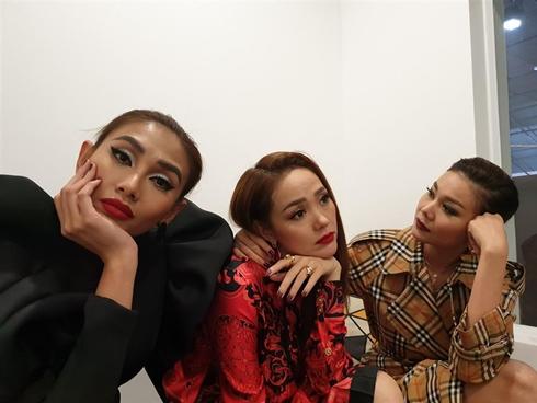 Thanh Hằng sập nguồn vì thức thâu đêm, ăn lót dạ bằng mì tôm ở hậu trường The Face-11