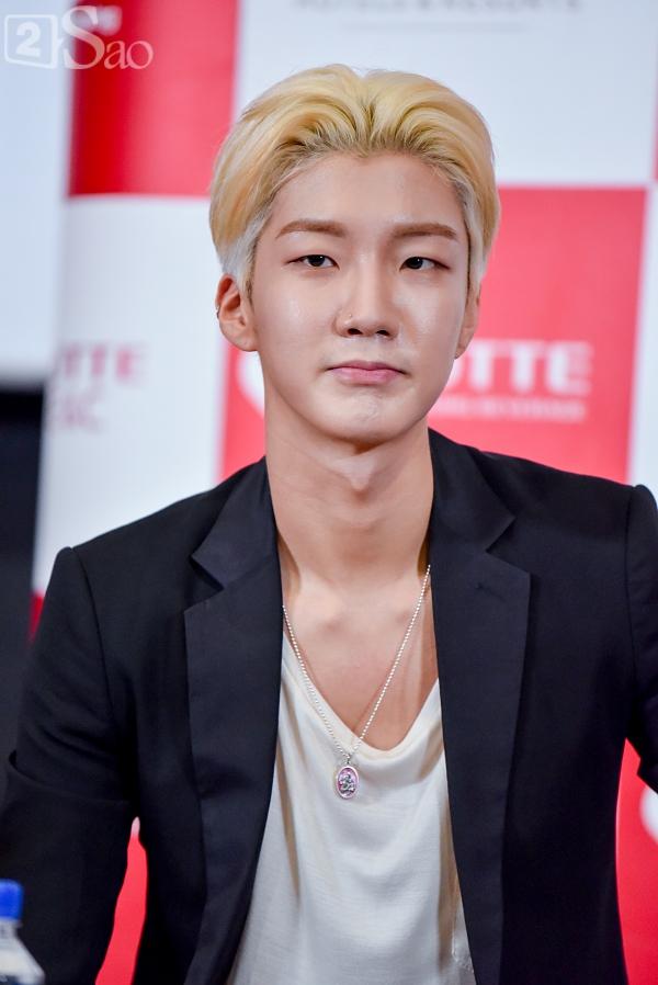 Trở lại Việt Nam lần 2, WINNER muốn được ăn món bún đậu mắm tôm-4