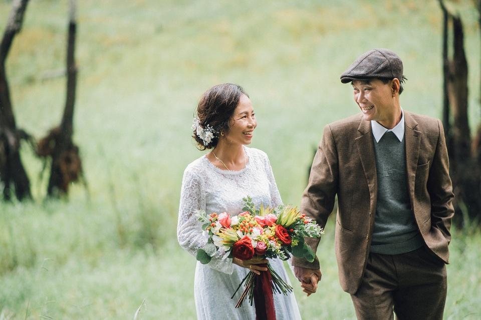 Cặp U60 chưa một lần chụp ảnh cưới và khoảnh khắc giới trẻ bảo nhau mình chạy dài chẳng kịp-6