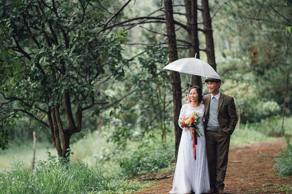 Cặp U60 chưa một lần chụp ảnh cưới và khoảnh khắc giới trẻ bảo nhau mình chạy dài chẳng kịp-8