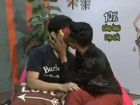 Bộ ảnh cưới đẹp như phim điện ảnh của cặp đôi đồng tính ví như bước ra từ thế giới đam mỹ-11