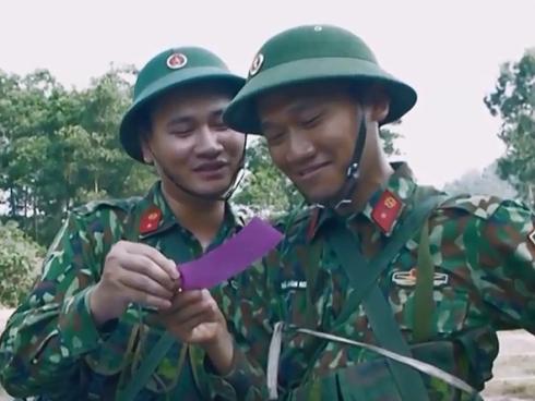 Mặc áo lính, Tim bất ngờ rơi nước mắt nói về nỗi đau đang gồng gánh: Vào đây, tôi mới quên được hết buồn tủi-6