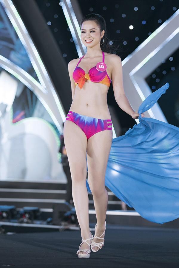 Mãn nhãn ngắm top 43 thí sinh Hoa Hậu Việt Nam diện bikini đốt nóng sân khấu-4