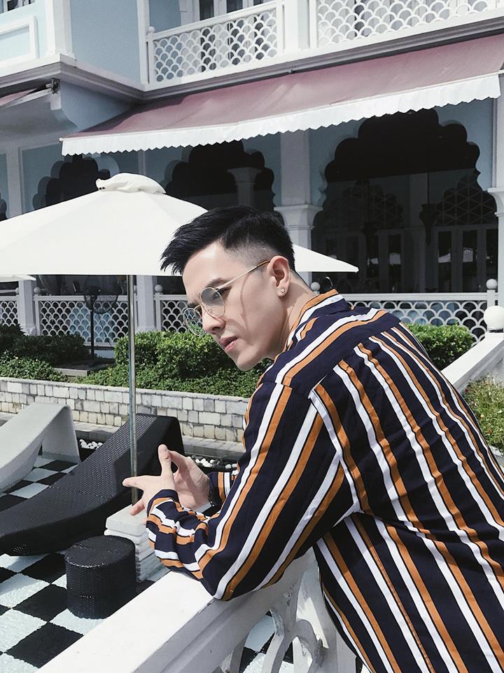 Than thở tăng cân nhưng điều mỹ nhân Quỳnh Búp Bê gây chú ý là để người lạ có hành động nhạy cảm lên vòng 1-6