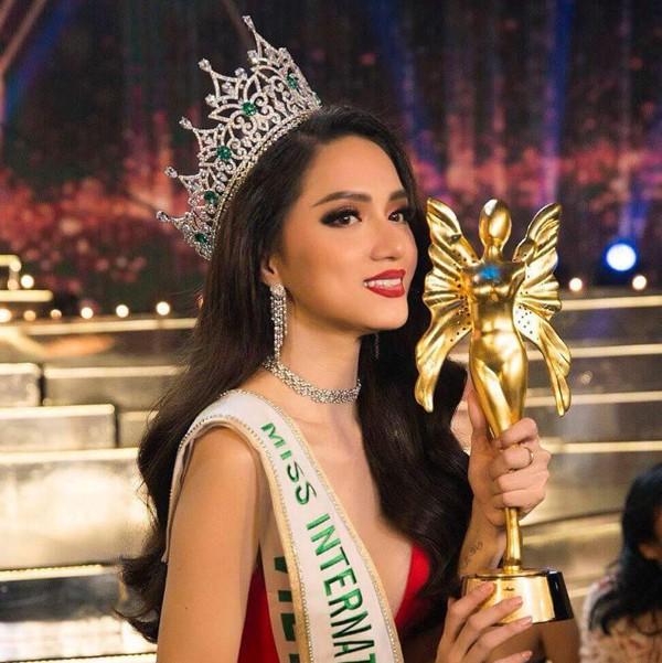 Đều là người đẹp chuyển giới, tại sao Angela Ponce được thi Miss Universe còn Hương Giang thì không?-4