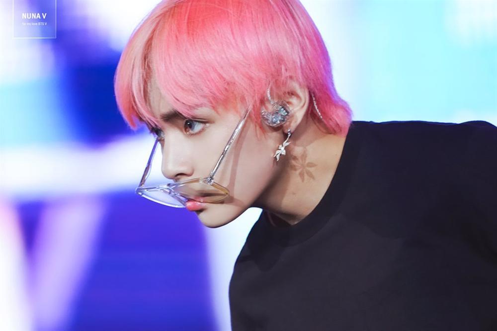 Lập vô số kỷ lục với ca khúc mới, BTS khởi động tour diễn hoành tráng-3