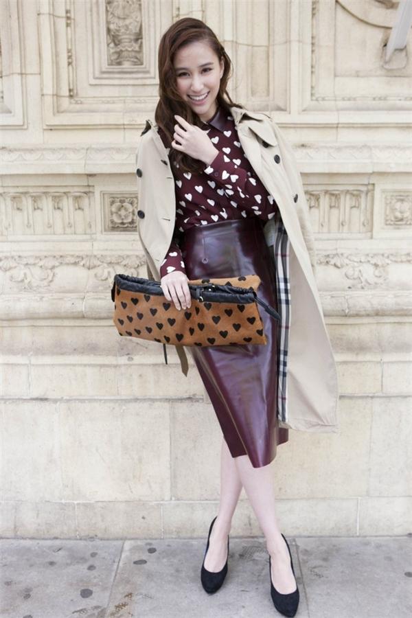 Vẻ đẹp ngọt ngào của ái nữ trùm sòng bạc đang hẹn hò cậu ấm nhà Thành Long-17