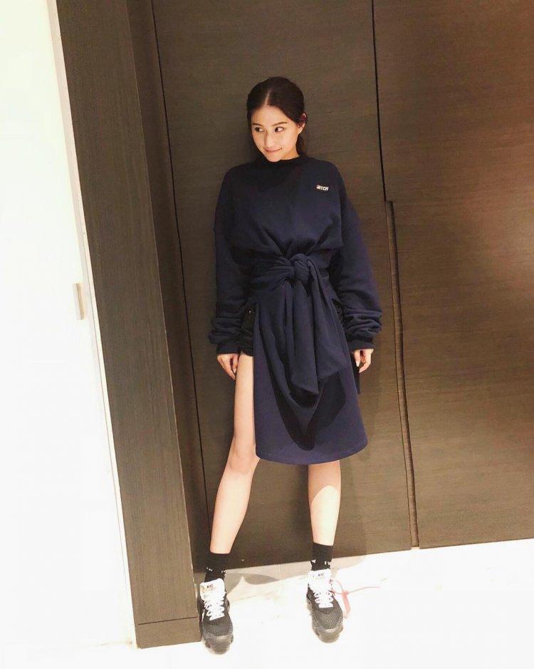 Vẻ đẹp ngọt ngào của ái nữ trùm sòng bạc đang hẹn hò cậu ấm nhà Thành Long-21