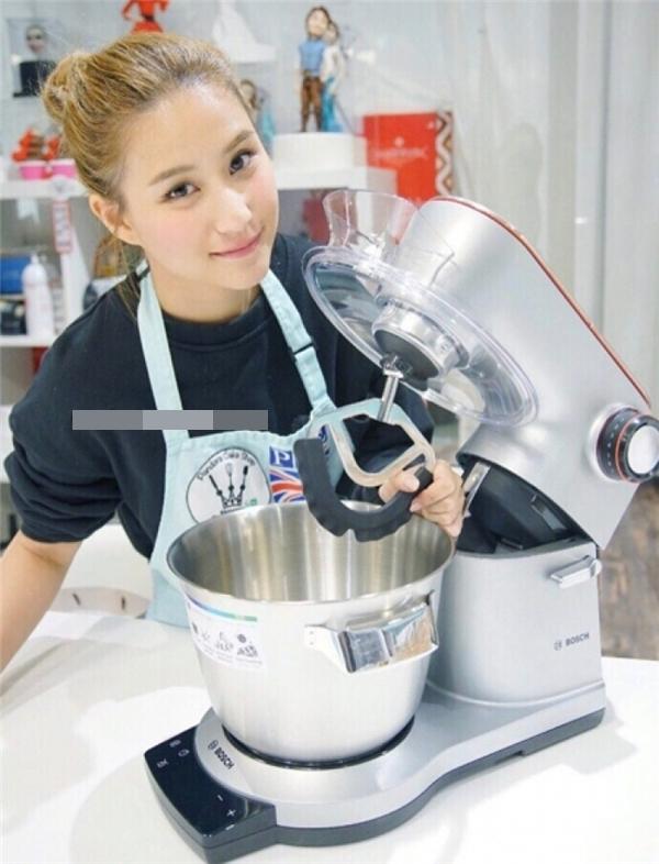 Vẻ đẹp ngọt ngào của ái nữ trùm sòng bạc đang hẹn hò cậu ấm nhà Thành Long-6