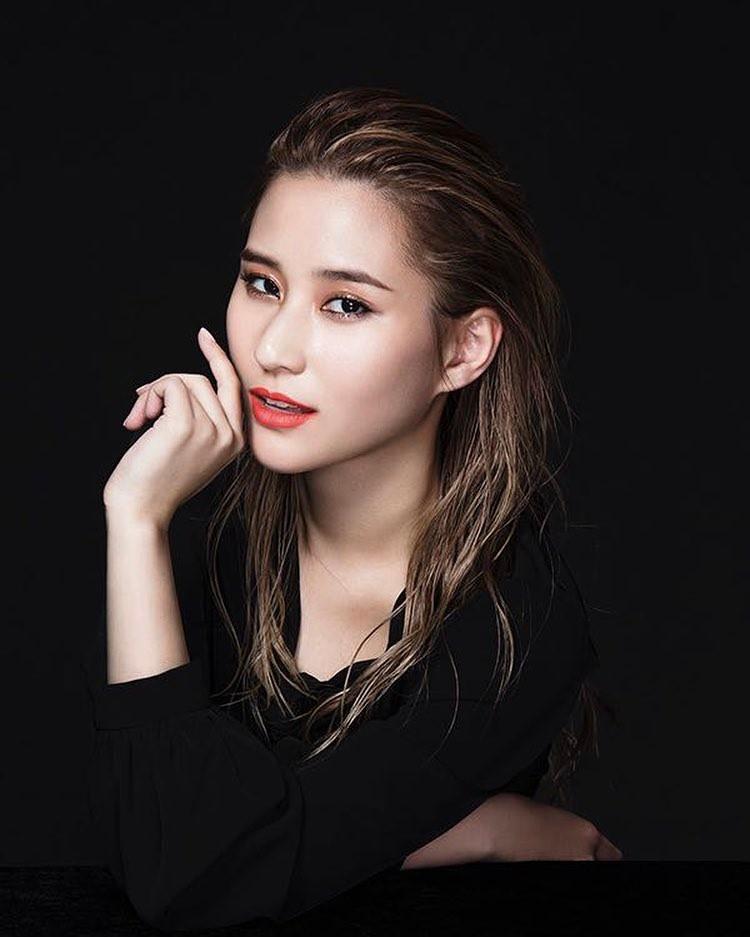 Vẻ đẹp ngọt ngào của ái nữ trùm sòng bạc đang hẹn hò cậu ấm nhà Thành Long-8