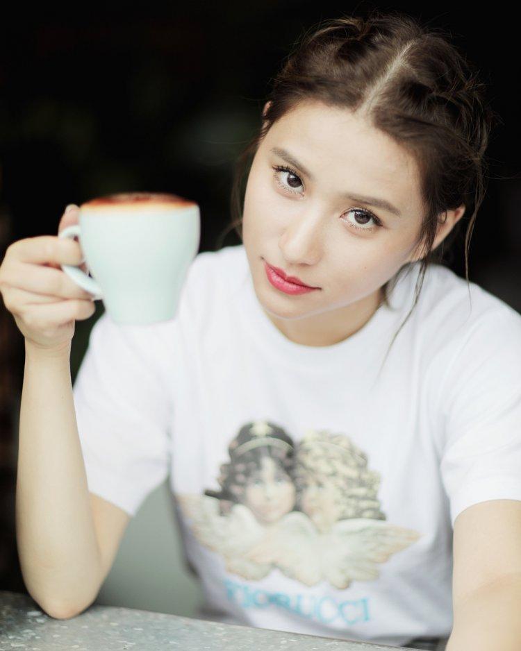 Vẻ đẹp ngọt ngào của ái nữ trùm sòng bạc đang hẹn hò cậu ấm nhà Thành Long-9