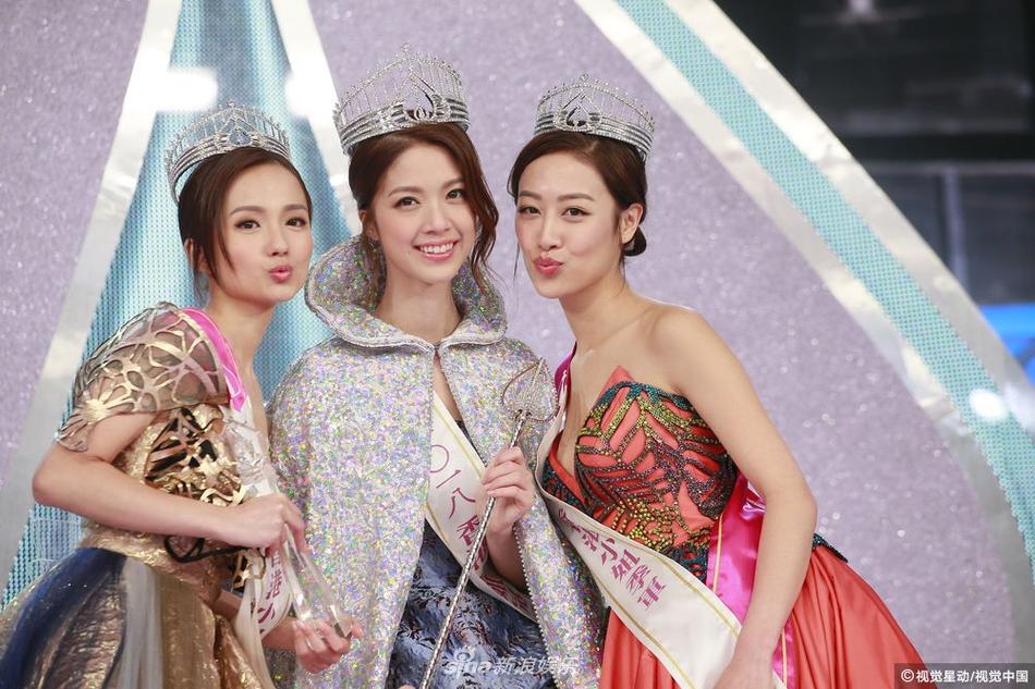 Cận cảnh nhan sắc ít nổi bật và vóc dáng cò hương của Hoa hậu Hong Kong 2018-7