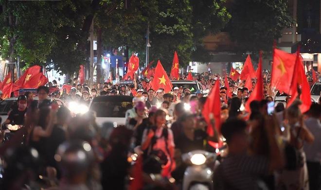 Kết thúc 120 phút thi đấu, cầu thủ ghi bàn thắng duy nhất đưa U23 Việt Nam vào bán kết nói gì?-2