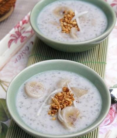 6 quán chè nóng thơm ngon sưởi ấm lòng nổi tiếng ở Hà Nội ngày mưa-3