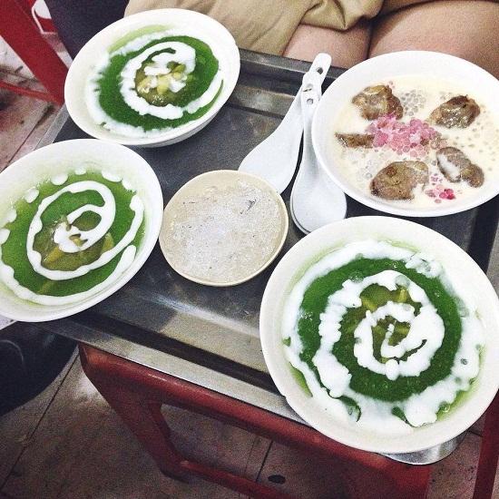 6 quán chè nóng thơm ngon sưởi ấm lòng nổi tiếng ở Hà Nội ngày mưa-4