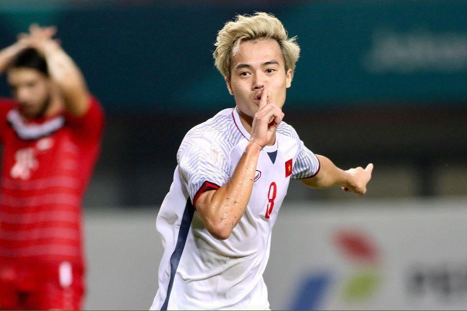 Ngoài mái tóc chất nhất U23 Việt Nam, soái ca Văn Toàn sở hữu gu thời trang cực bảnh-1