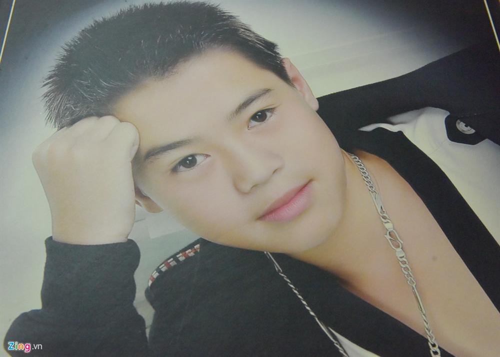 Văn Toàn U23 Việt Nam ghi bàn lịch sử làm giới trẻ rủ nhau đi nhuộm tóc bạch kim-11