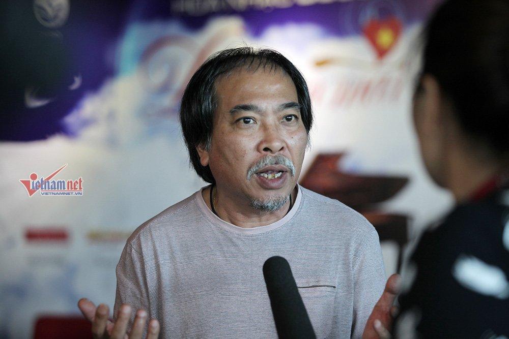 Nhạc trưởng Lê Phi Phi nghẹn khóc khi nhắc đến người cha nhạc sĩ Hoàng Vân-3