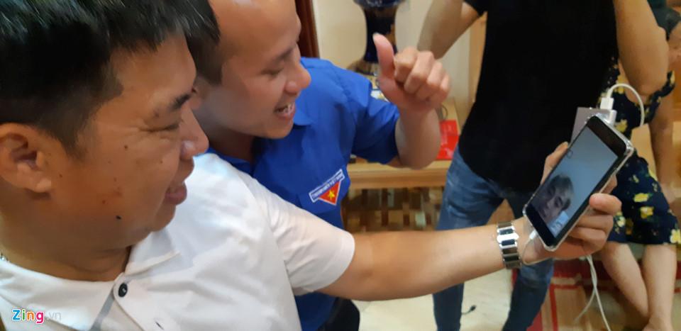 Văn Toàn gọi về nhà ngay sau trận đấu lịch sử-6