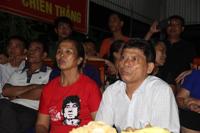 Lý do bà nội Tiến Dũng thương nhất Văn Toàn: Còn trẻ sao tóc bạc hết rồi-6