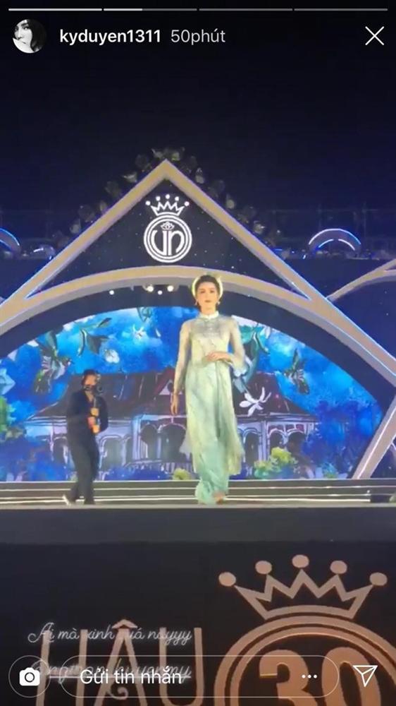 Ai vẫn đang nghĩ Kỳ Duyên ghét Huyền My thì xem lại hành động đáng yêu này của nàng hậu Việt đi nhé!-5