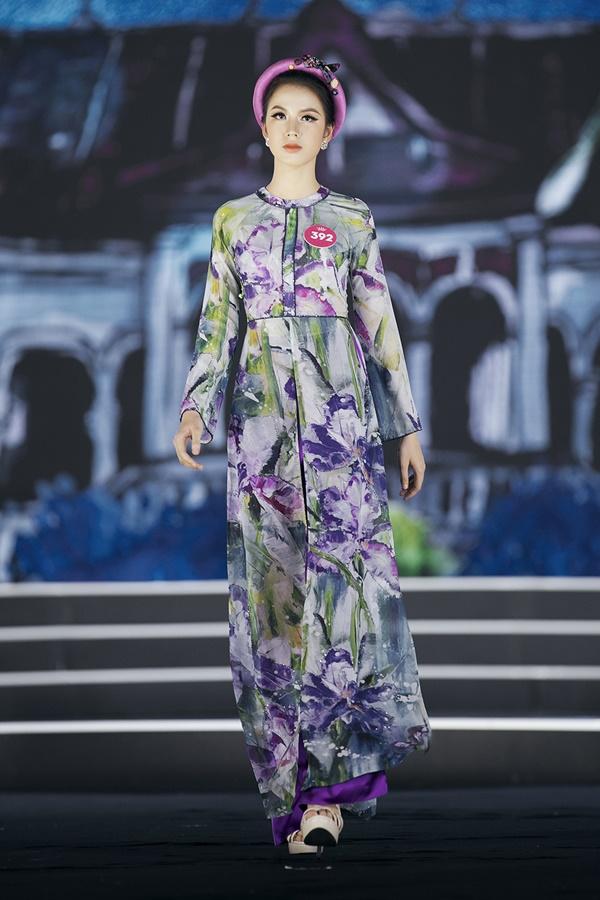 Ai vẫn đang nghĩ Kỳ Duyên ghét Huyền My thì xem lại hành động đáng yêu này của nàng hậu Việt đi nhé!-9