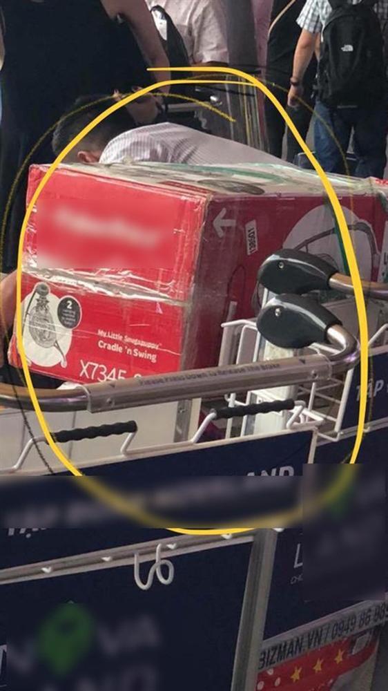 Á hậu Tú Anh lộ bụng to tướng, còn đi mua nôi rung trẻ sơ sinh dù mới chỉ lấy chồng 2 tháng-4