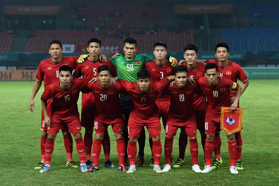 Trước trận đấu sinh tử Việt Nam - Hàn Quốc, Hari Won nhức óc vì không biết cổ vũ cho quê chồng hay quê mình!-2