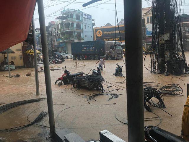 Mưa lớn liên tiếp, Hạ Long thất thủ-1