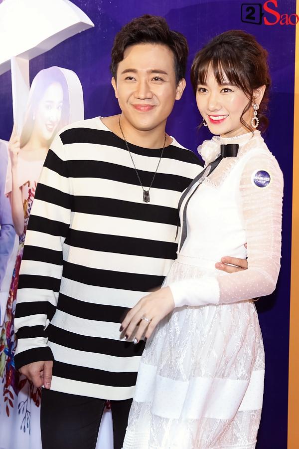 Giữa tin đồn bầu bí, Nhã Phương khoe bụng phẳng lì cùng nhẫn đính hôn lấp lánh-7