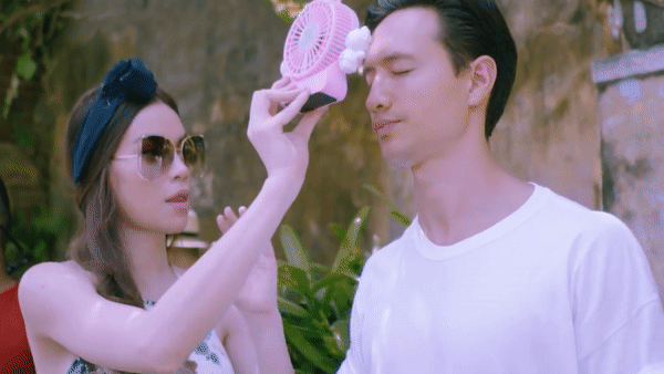 Hồ Ngọc Hà phát hành MV hôn người yêu đắm đuối, Kim Lý đã không chúc mừng còn đăng ảnh quảng cáo như trêu ngươi-1