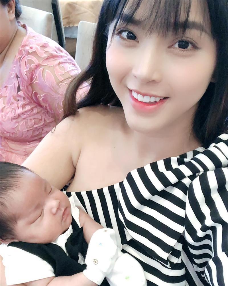 Bằng Kiều tái hợp với vợ cũ mừng sinh nhật con trai-2