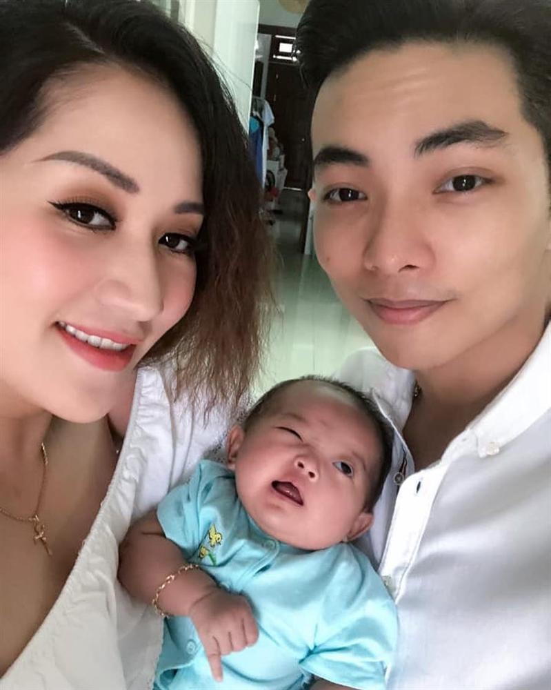 Bằng Kiều tái hợp với vợ cũ mừng sinh nhật con trai-5