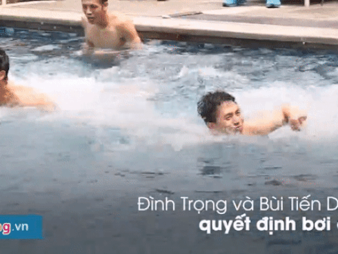 Bùi Tiến Dũng, Công Phượng cùng tuyển U23 Việt Nam mặc sơ mi bảnh bao về nước-11