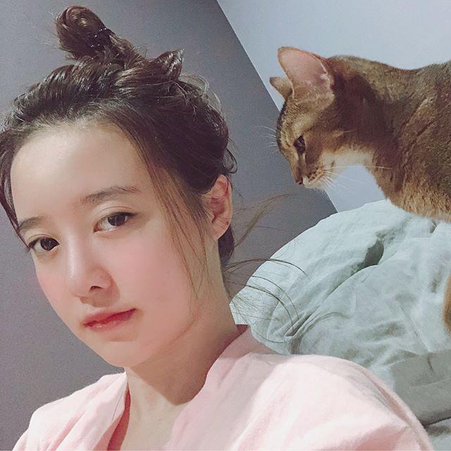 SAO MAKE OVER: Trấn Thành mặt bự phấn trắng ngang Hari - Nhã Phương đẹp như tiên giáng trần sau đính hôn-11