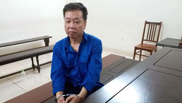 Kết đắng của kẻ được cả Dung Hà, Năm Cam ưu ái-2