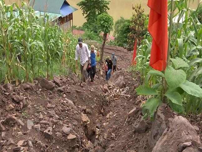 Sơn La: Giao thông tê liệt, nhiều bản bị cô lập vì mưa lũ-4