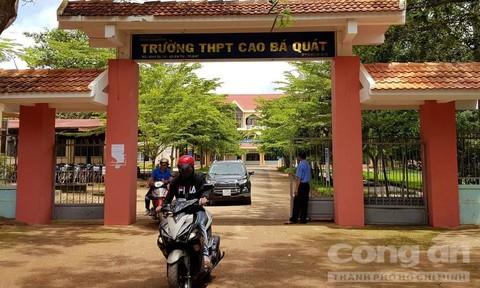 Học sinh gọi người vào trường đánh thầy giáo gãy xương mũi-1