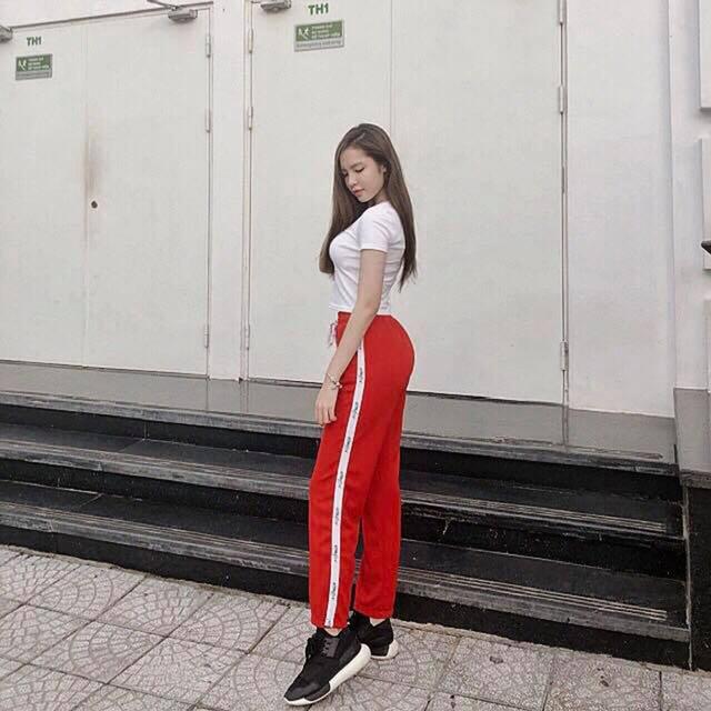 Gặp lại nữ sinh lai Việt - Trung bất ngờ nổi tiếng khi đi cổ vũ U23 Việt Nam-5