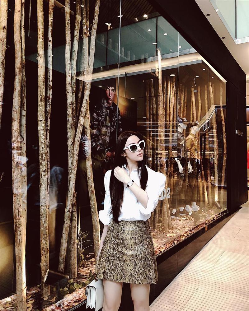 Là mẹ của 2 nhóc tỳ, cặp hot mom Huyền Baby - Tâm Tít vẫn khoe street style sành điệu như teen girl-8