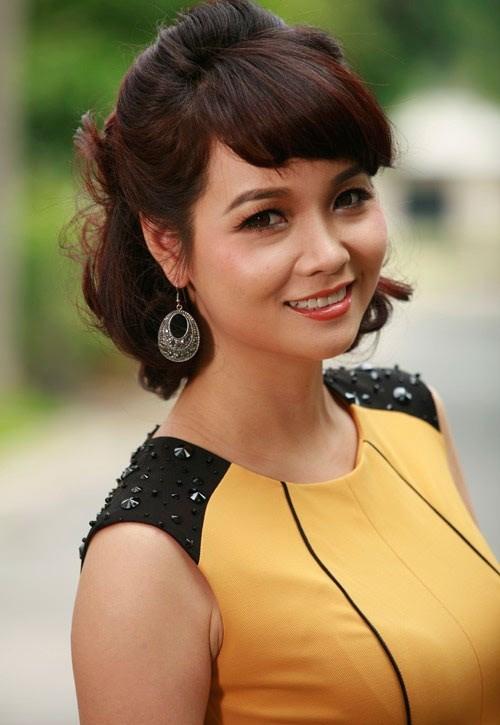 Xuất hiện với chiếc mũi xiêu vẹo, cô Trúc Mai Thu Huyền dính nghi án phẫu thuật thẩm mỹ hỏng-10