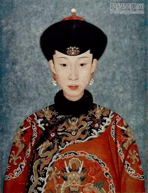 Ngô Cẩn Ngôn - Lý Thuần - Triệu Lệ Quyên: Ai xứng danh Lệnh phi đẹp nhất màn ảnh?-1